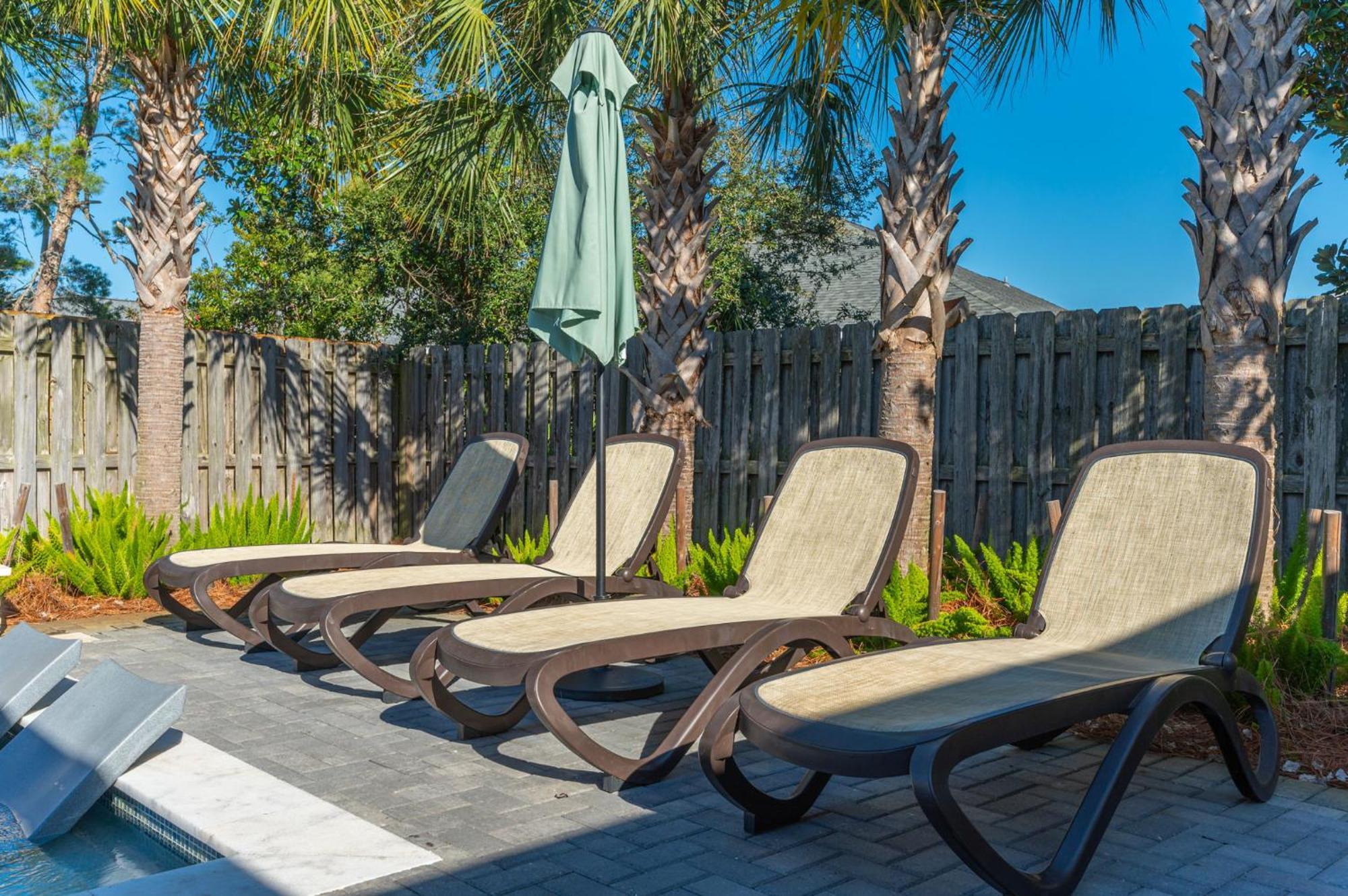 Beautiful Pet Friendly Home! Tropical Pool, Optional Golf Cart & Pool Heat, Minutes To Beach Destin Kültér fotó